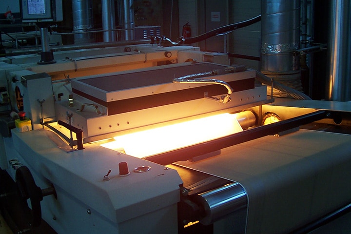 Séchage infrarouge des revêtements d’apprêt